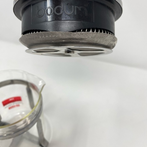 Bodum Caffettiera French Press Coffee Maker, Black Plastic Lid and Stainless - Picture 9 of 10